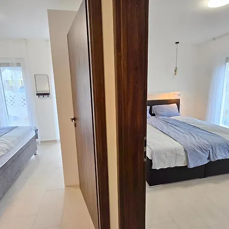 Nr 125 Nightfall With Covered And Heated Private Pool - Biro Tours * Балатондьёрёк